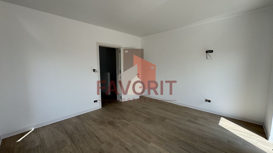 Finisat la cheie. Langa padure. Toate utilitatile - Poză 6