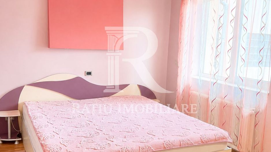 Casă elegantă de vânzare | Complet mobilată și utilată | Oradea - Poză 13