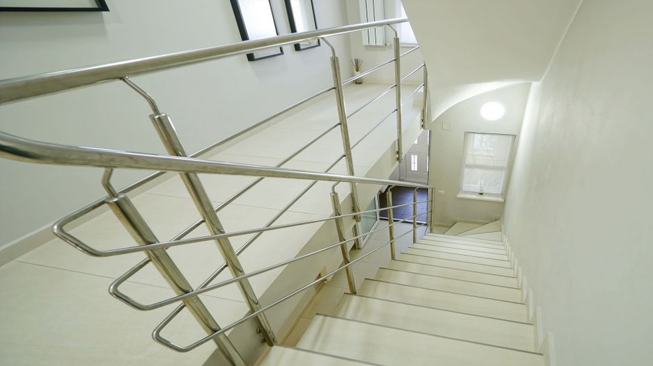 Brancoveanu  P+2, 8 cam, 6 dormitoare, 6 bai, 3 garaje teren 650 mp - Poză 53