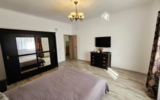 Apartament 2 camere, la casa, zona Centru - Poză 9