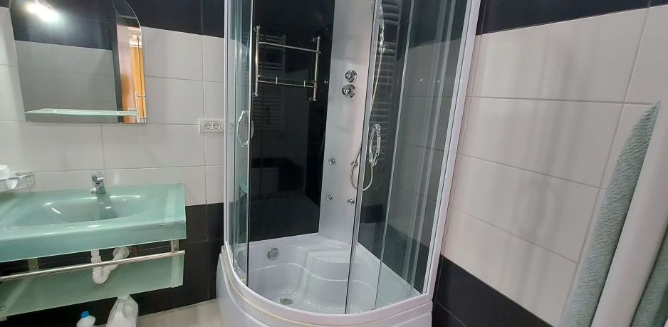 Apartament 3 camere | Vedere spre lac | Terasa 90 mp - Poză 9