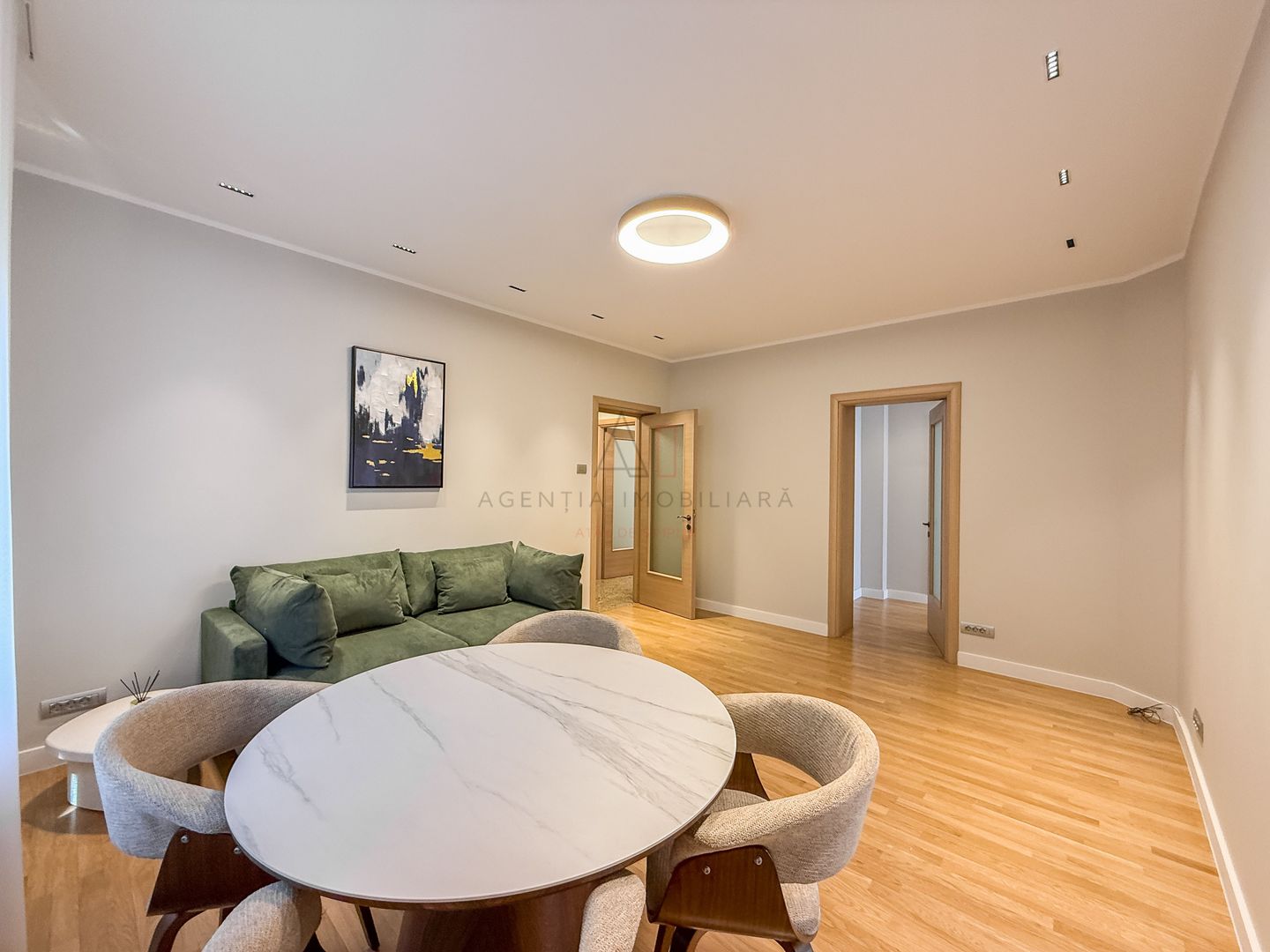 3 camere zona Capitale - Poză 5