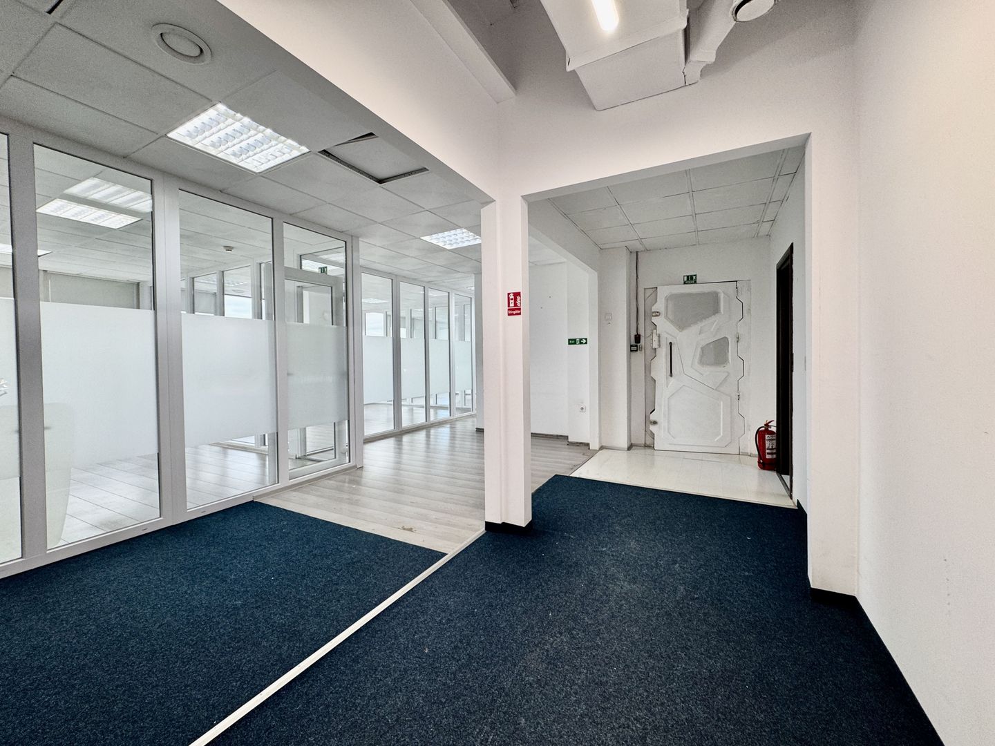 City view from the office - Poză 4