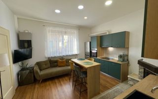 Apartament la casa 76 mp utili terasa curte si pivnita zona Lupeni - Poză 4