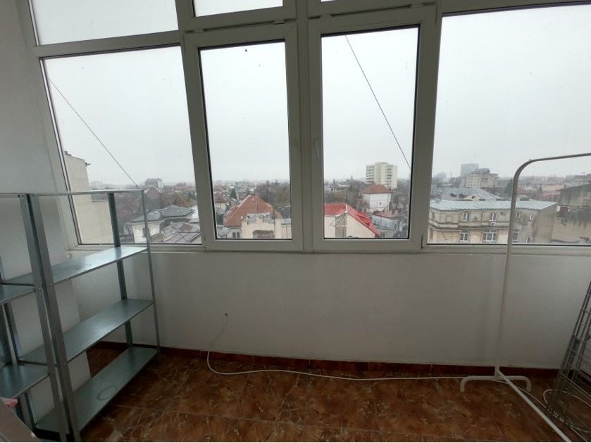 Apartament compact cu doua camere, zona Mosilor- bulevardul Carol - Poză 3