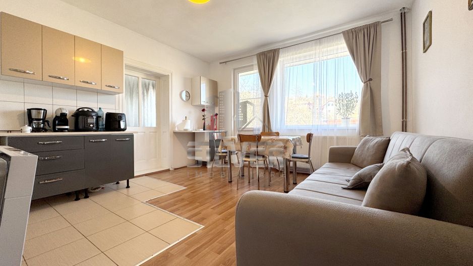 Casa pe 3 niveluri cu teren de 1900 mp in Com. Baisoara. - Poză 9