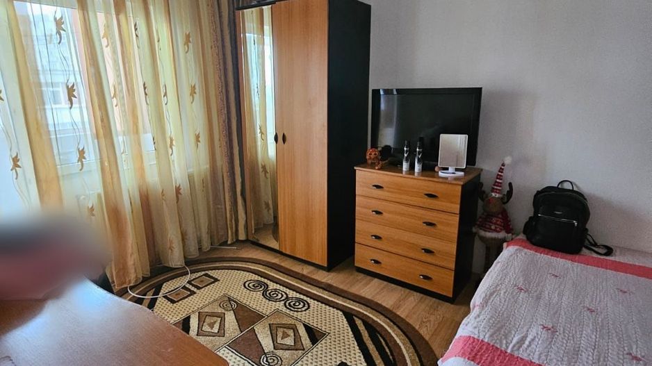 De vânzare apartament 3 camere, Prudu – Complex 2 - Poză 4