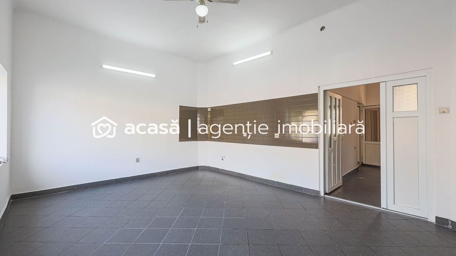 Locație excelentă: Spațiu comercial  Reprezentanță sau Închiriere. - Poză 5