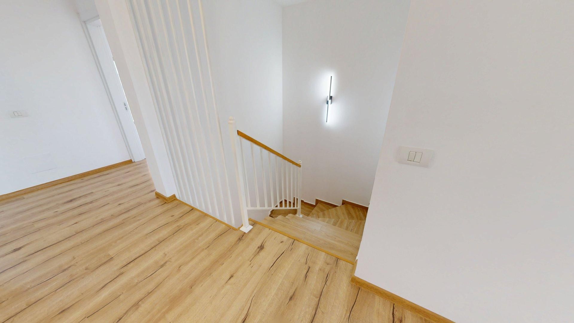 Duplex întreg cu Panouri Solare! Cu 2 intrari! - Poză 15