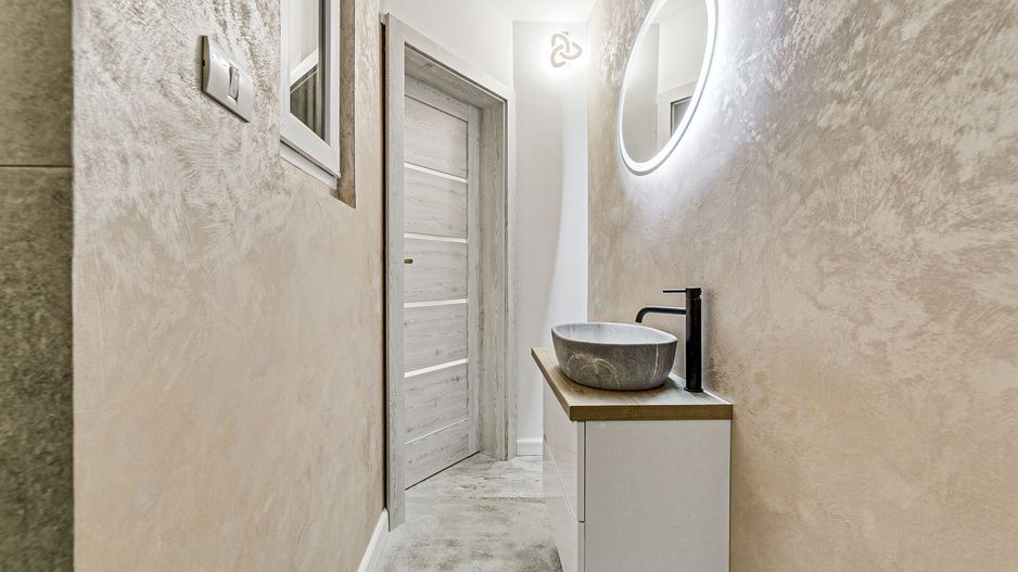 Apartament spațios în zonă centrală - Poză 8