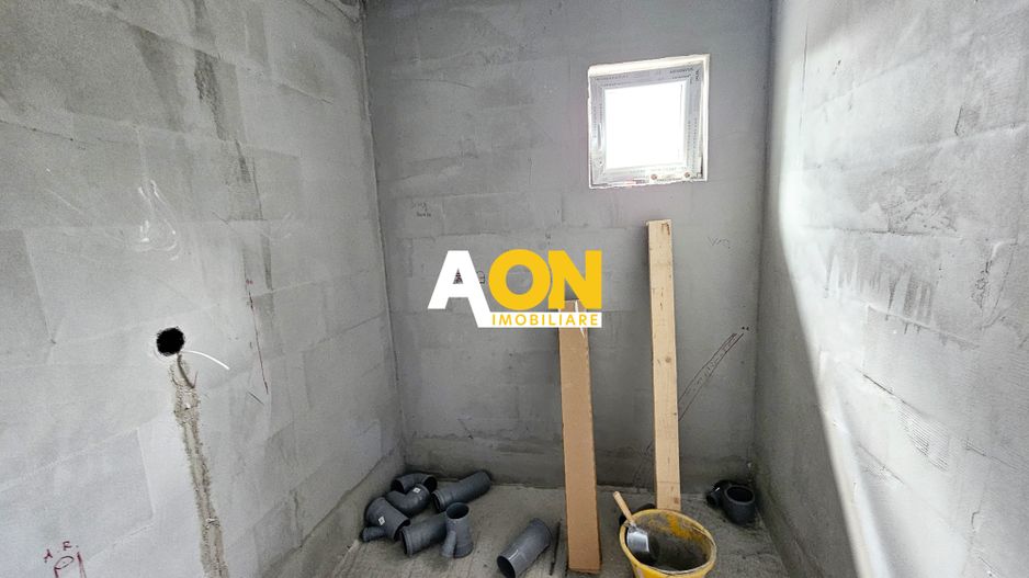 Casa 12 camere, pretabila ca pensiune sau pentru apartamentare - Poză 4