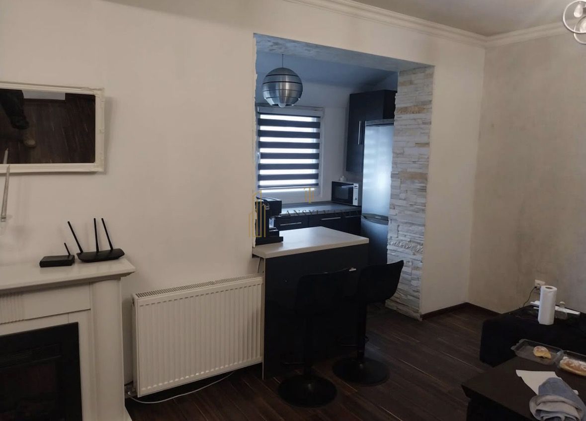 Apartament 3 camere, semidecomandat, 63 mp utili zona Turnisor - Poză 2