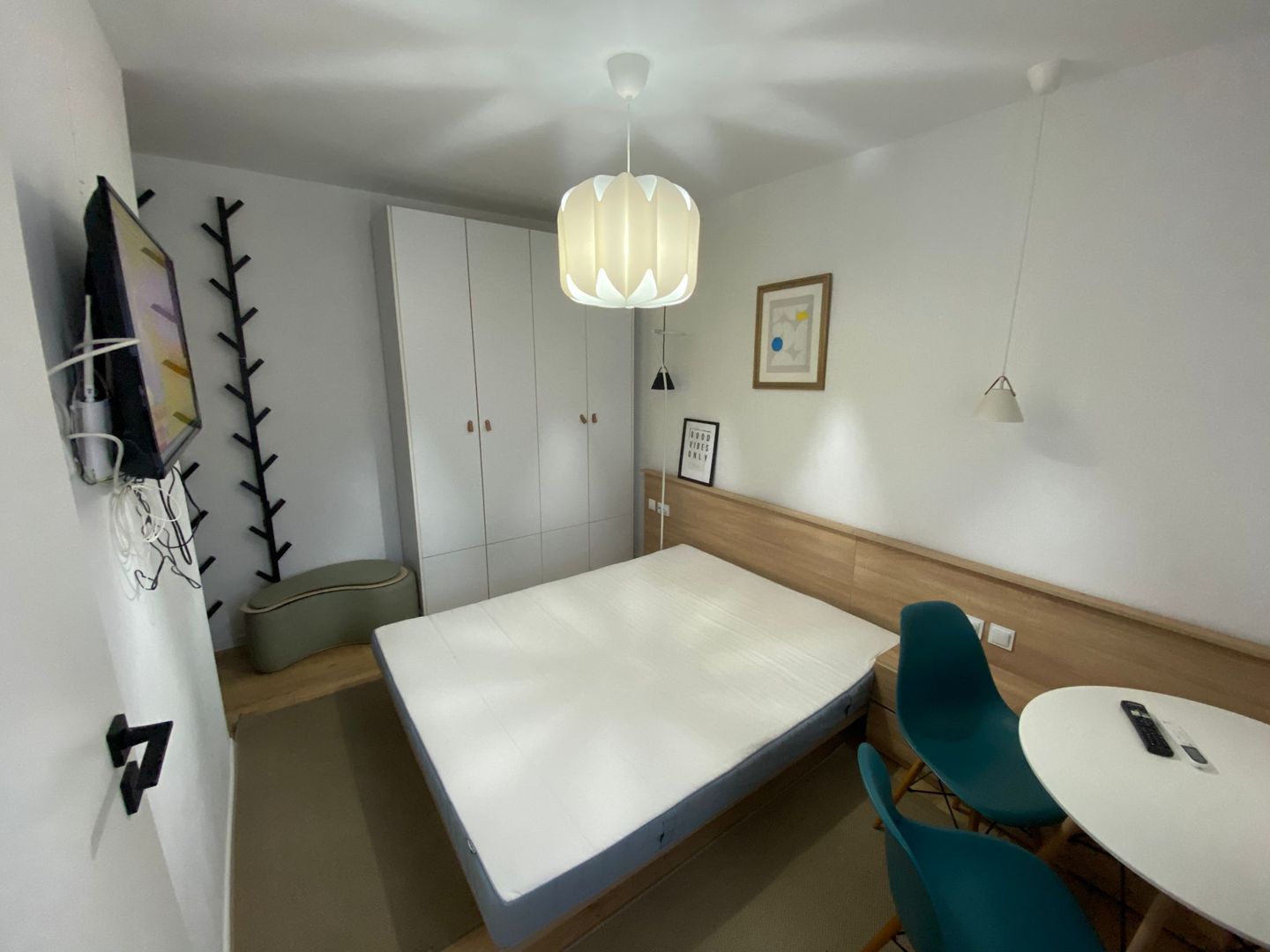 Garsonieră modernă, ultracentrală – zona Alba Iulia / Decebal / SL1 - Poză 1