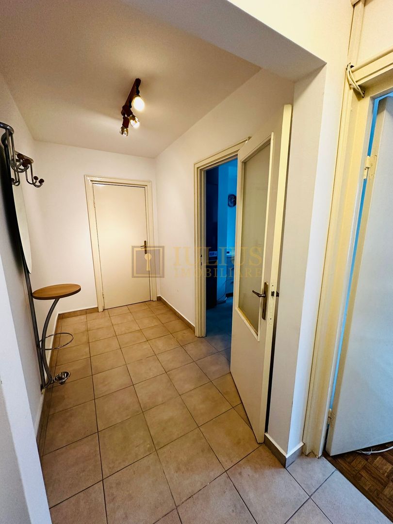 4 camere, 2 bai, centrala proprie - Poză 5