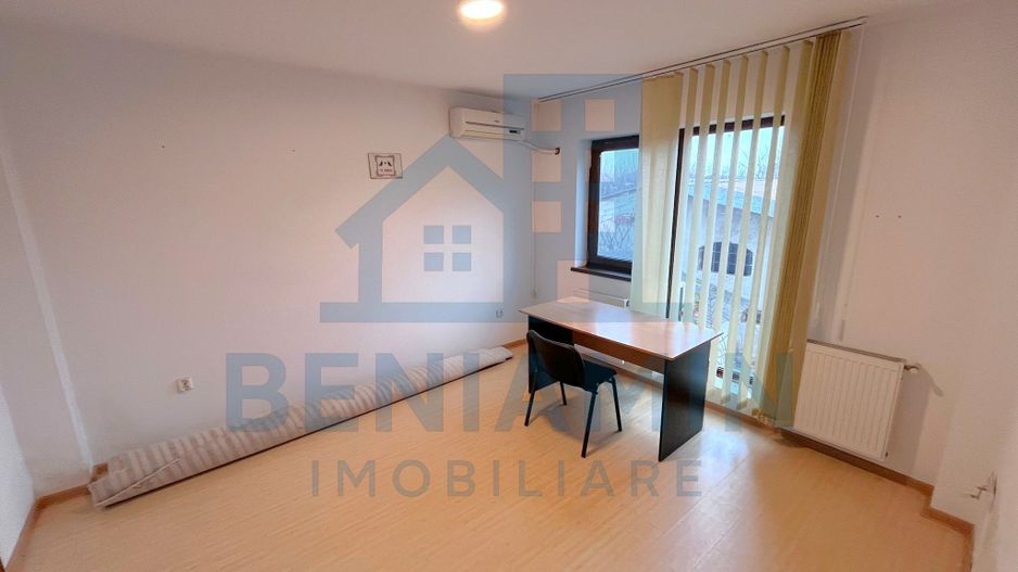 Apartament 3 camere decomandat etaj 1 an 2009 centrala - Poză 8