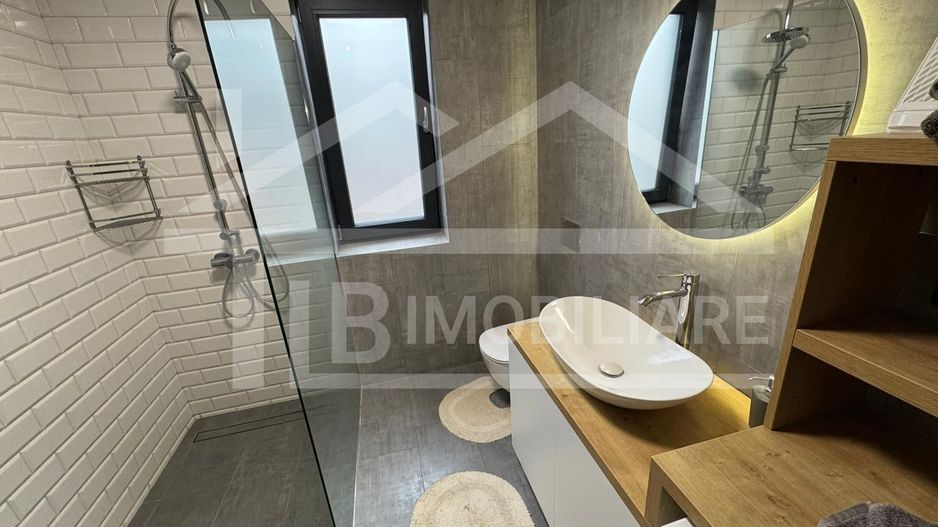 Apartament cu 3 camere, 90mp, decomandat, parcare, Zona Centrala - Poză 7