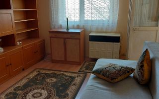 Garsonieră 27 mp cu balcon -bloc 3 etaje-mobilată utilată-bloc an 1980 - Poză 3
