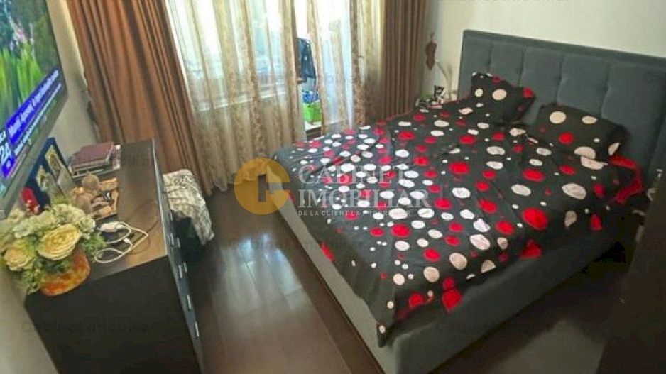 3 camere decomandat - Etaj Intermediar - Rond Podu Ros - Poză 2