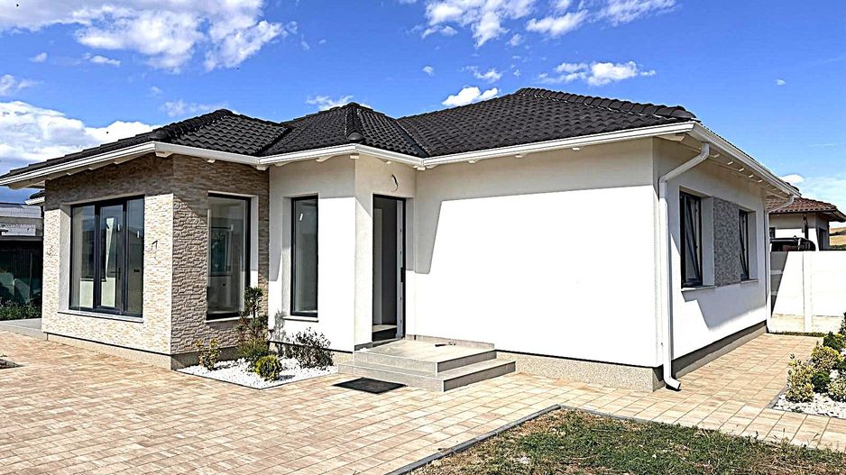Casa de vanzare pe un singur nivel zona ORIZONT pret 220 negociabil - Poză 1