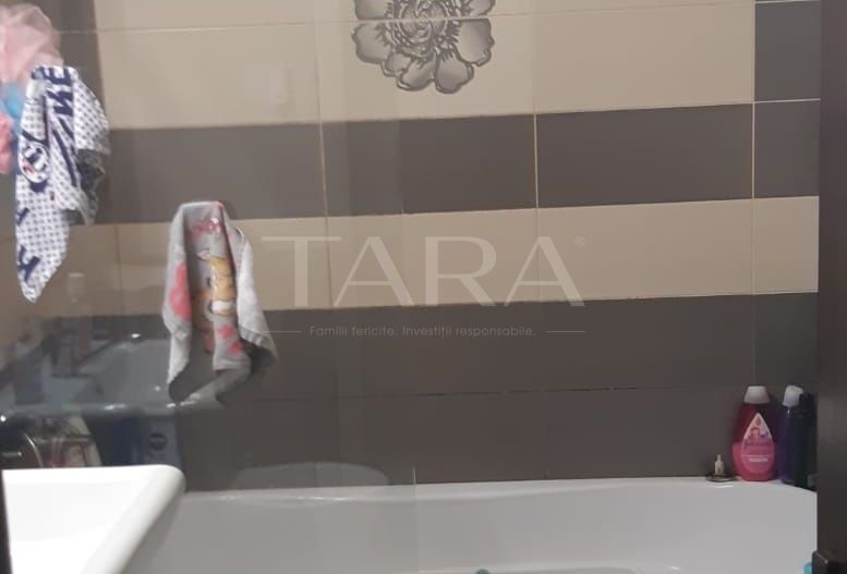 Apartament cu doua camere, decomandat, Zona BRD, Marasti. - Poză 6