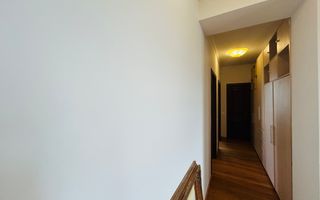 Penthouse de inchiriat, zona buna, terasa mare, mobilat si utilat - Poză 3