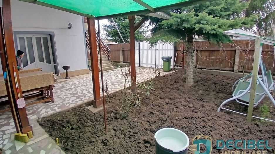 Casă cu mansardă și 4 camere în Cartierul CFR – Tecuci - Poză 14