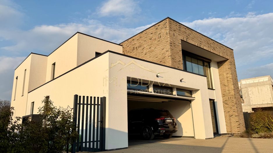 Vila Exclusivista in Mijlocul Naturii *959mp teren*/ 420mpc / Balotesti - Poză 1