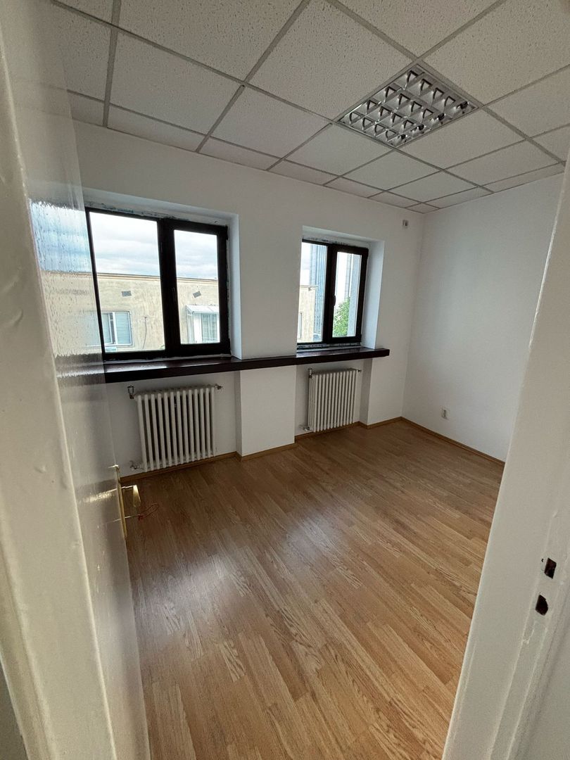 Spatiu de birouri de inchiriat - Piata Romana - Poză 3