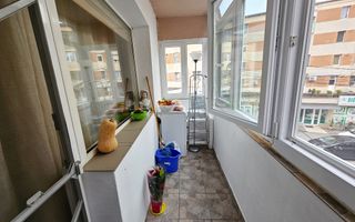 Garsoniera moderna cu balcon, etaj 1, Ampoi 1, langa Carolina Mall - Poză 2