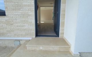 Vila Moderna Tunari, zona Buna, curte 300m - Poză 21