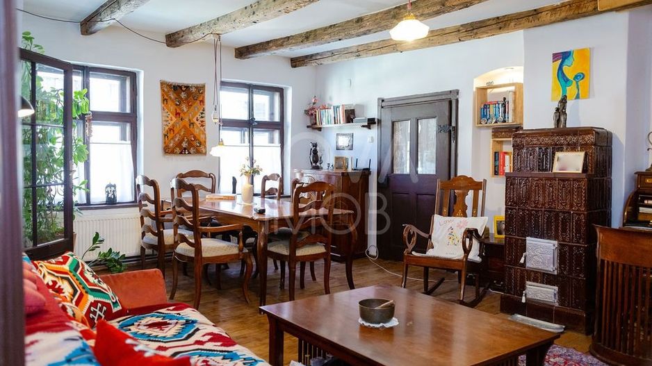 CASA INDIVIDUALA IN CENTRUL ISTORIC AL SIBIULUI - Poză 2