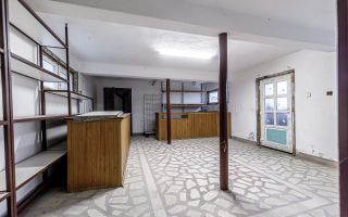 Clădire potrivită pentru proiecte educaționale sau de îngrijire - Poză 10