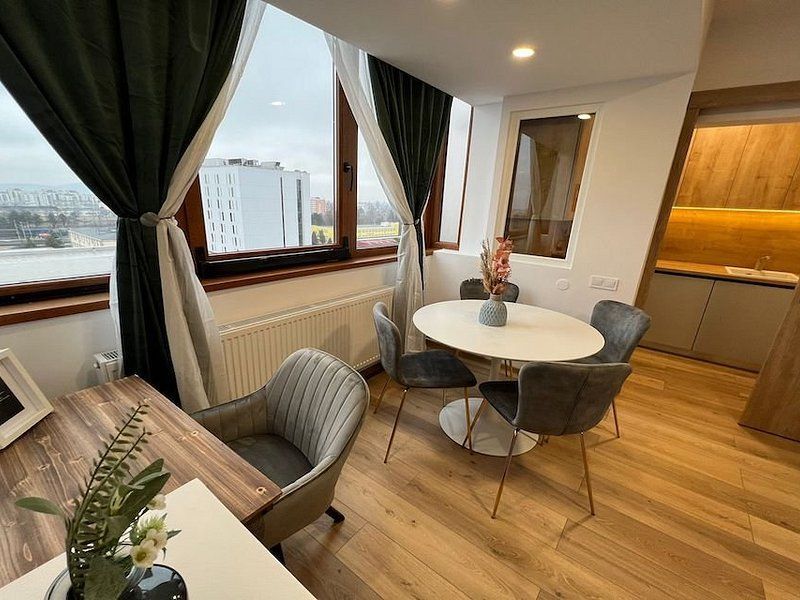 Garsonieră de închiriat, cu vedere panoramică spre Parcul Tractorul - Poză 11