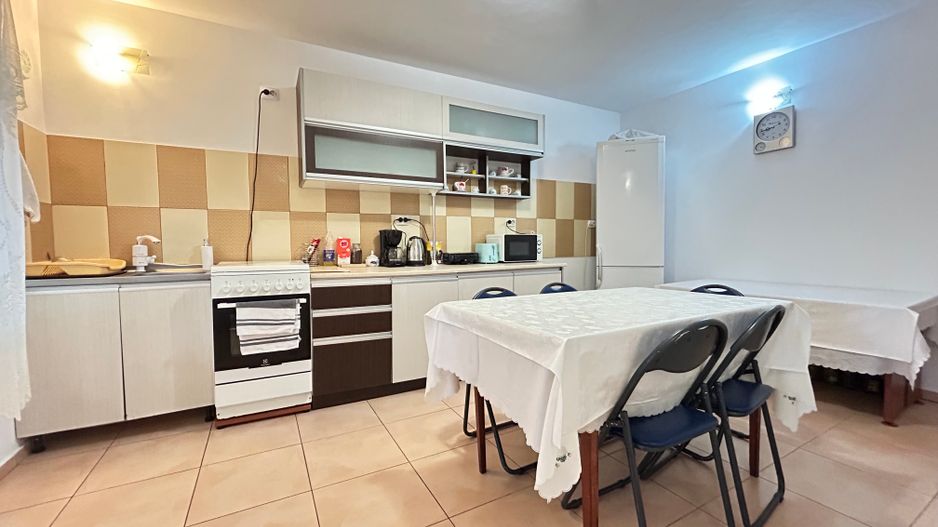 Afacere Turistică la Cheie | Pensiune 10 Camere | Eforie Nord - Poză 2