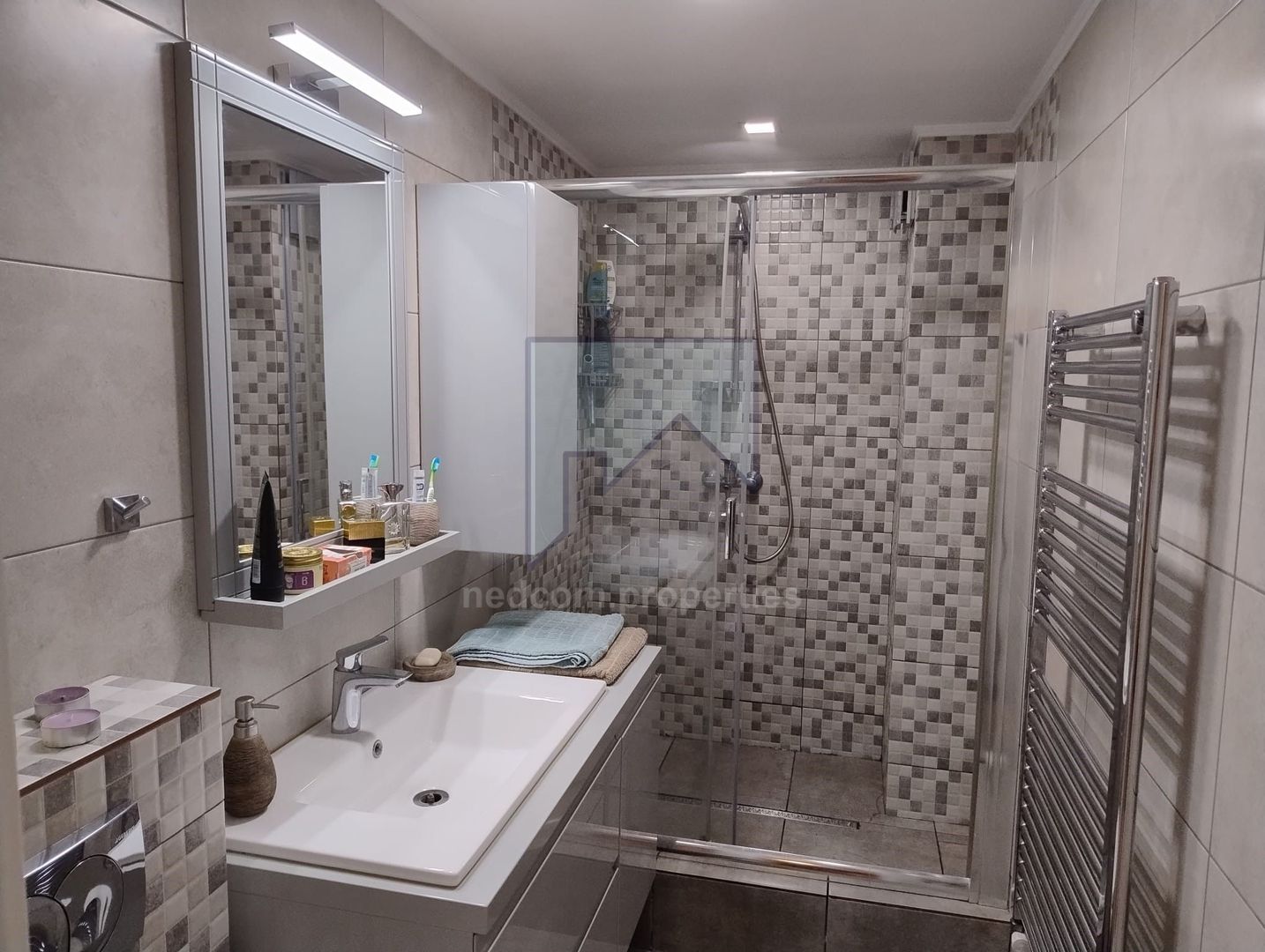 Vanzare apartament de 2 camere revonat modern - Nasaud - Poză 11