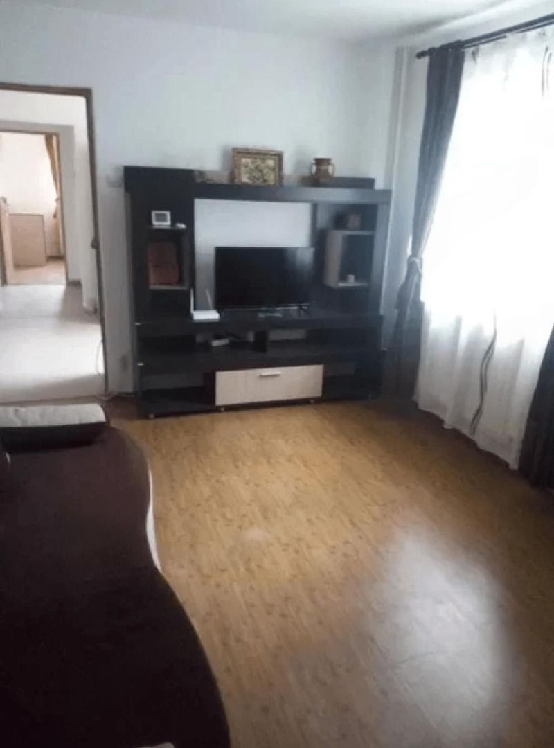 APARTAMENT SPATIOS | LUJERULUI - Poză 2