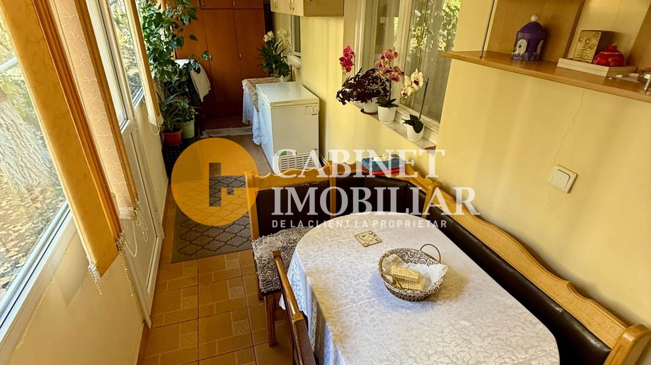 Apartament cu 2 camere -  Zona Alexandru cel Bun - Poză 7