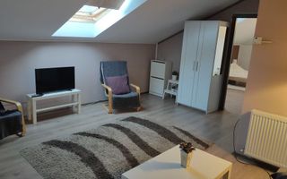 Mansardă cu 2 camere de vânzare în Florești, strada Florilor - Poză 6