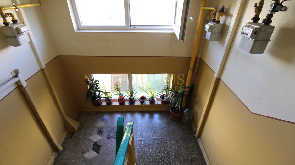 2 camere, centrala proprie, aer conditionat. - Poză 15