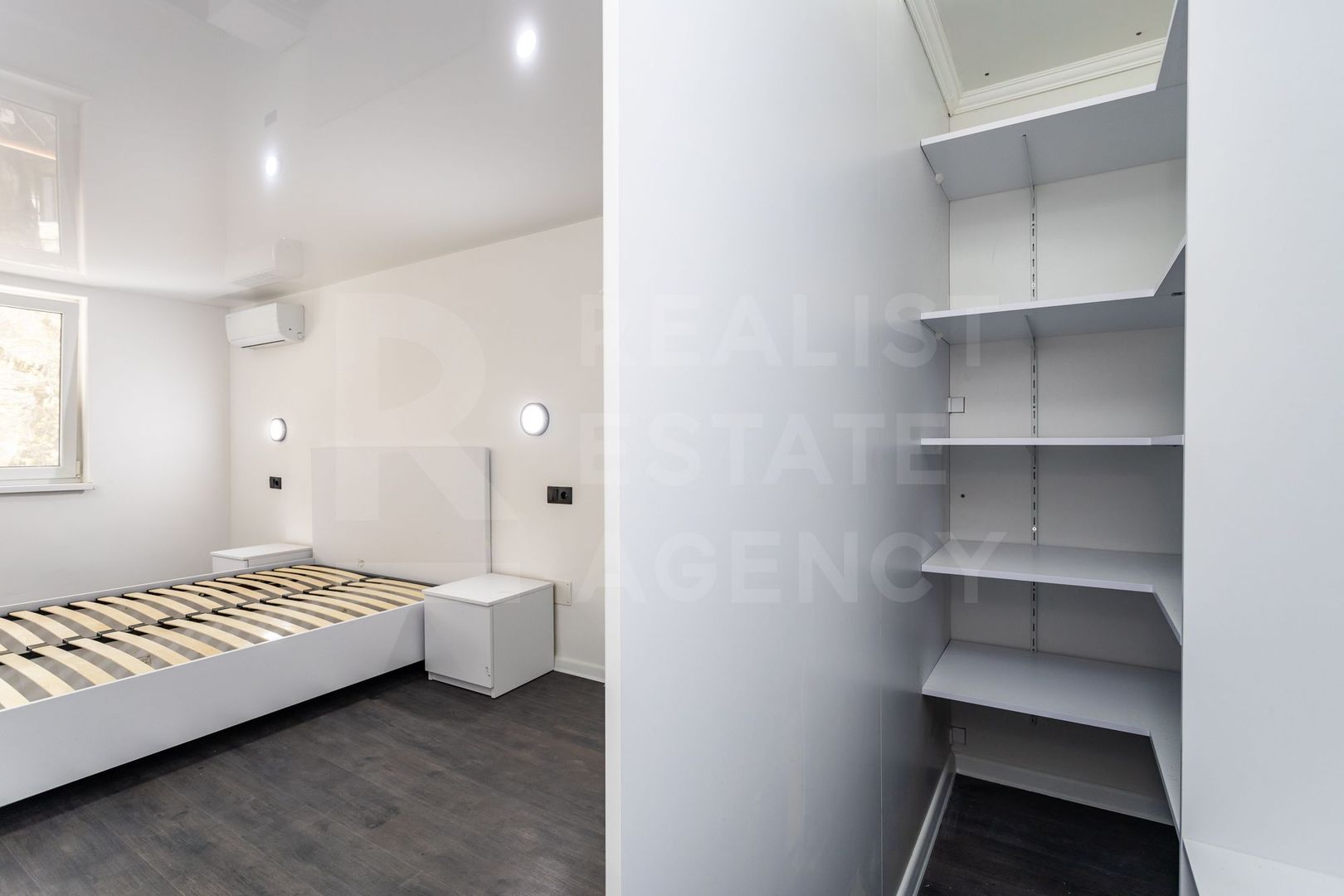 Vânzare, casă, 2 camere, str. Stejarilor, Vadului Vodă - Poză 7