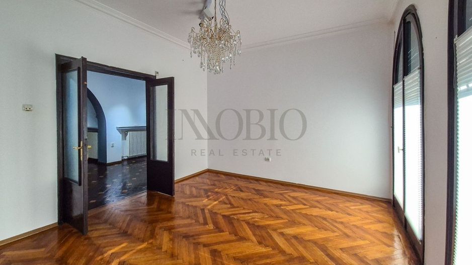 Eleganță autentică în Dorobanți | Vilă interbelică cu grădină - Poză 2