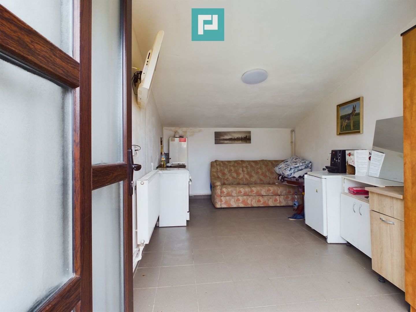 Proprietate imobiliară cu potențial extraordinar! - Poză 10