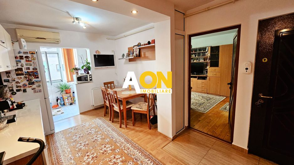 Apartament 2 camere, decomandat, etaj 3, zona Ampoi 3 - Poză 1