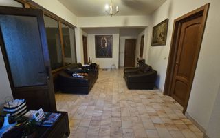 Casă Impresionantă de Vânzare Vitan ideal pentru Locuință sau Business - Poză 4