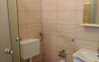 BRASADAS vinde garsoniera la etajul 1 in zona CENTRALA. - Poză 5