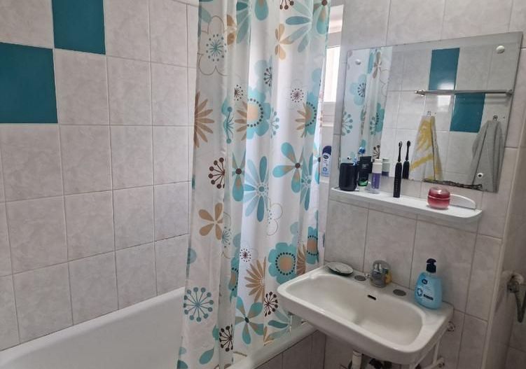 Apartament 3 camere cu loc de parcare in zona Stefan Cel Mare 5 min de Metrou - Poză 4