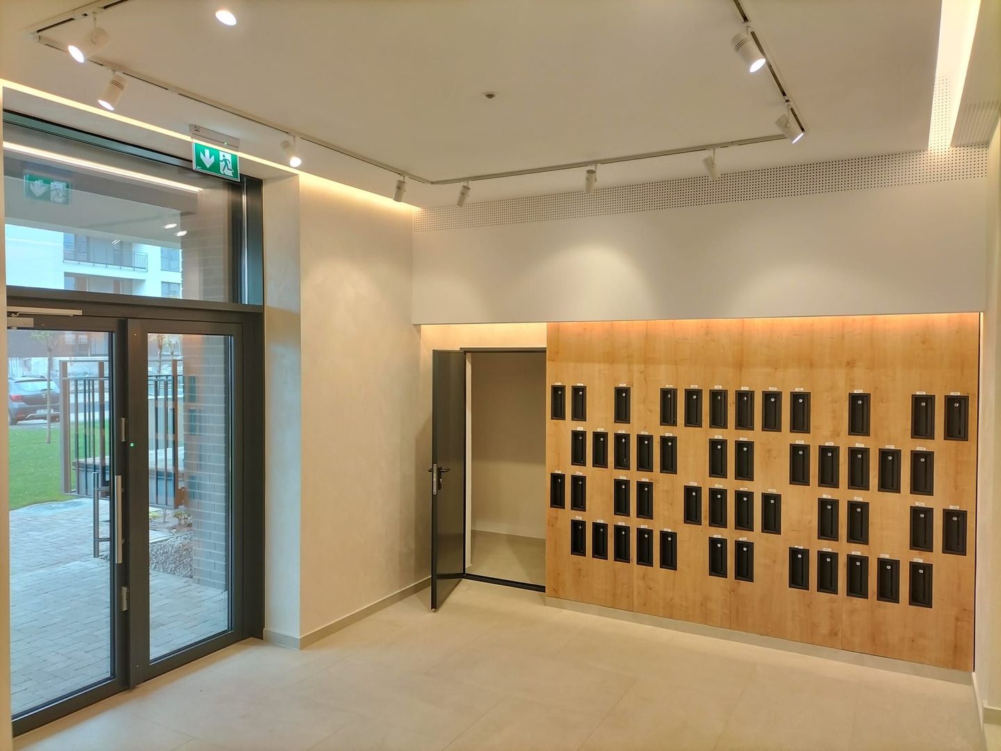 Apartament de lux 2 camere nelocuit Zona Coresi Kasper - Poză 25