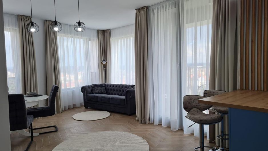 Apartament cu 3 camere si loc de parcare-  ISHO - Poză 1