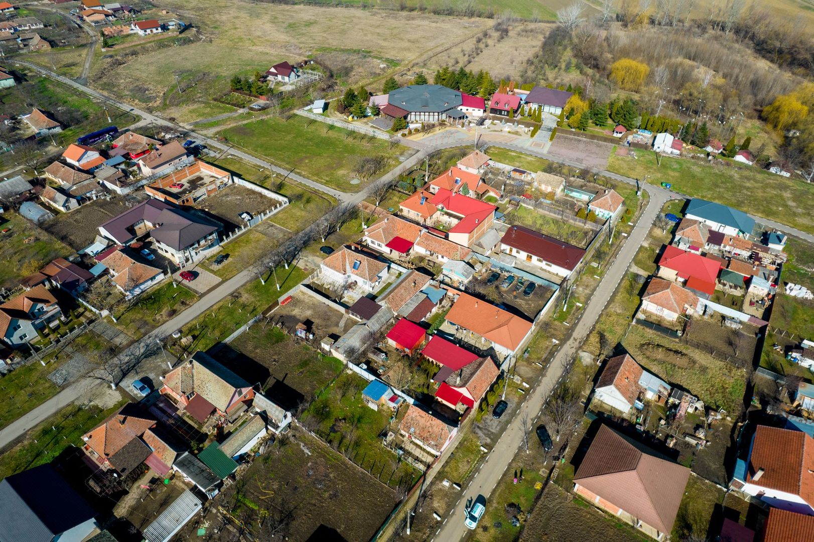 Casă în satul Călugăreni comuna Felnac - Poză 5