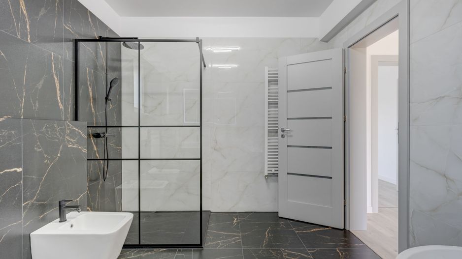 CASA TIPLA, Racordata la toate Utilitățile ! Domnești ! - Poză 16